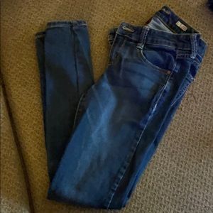Size 1 Arizona skinny jeans.